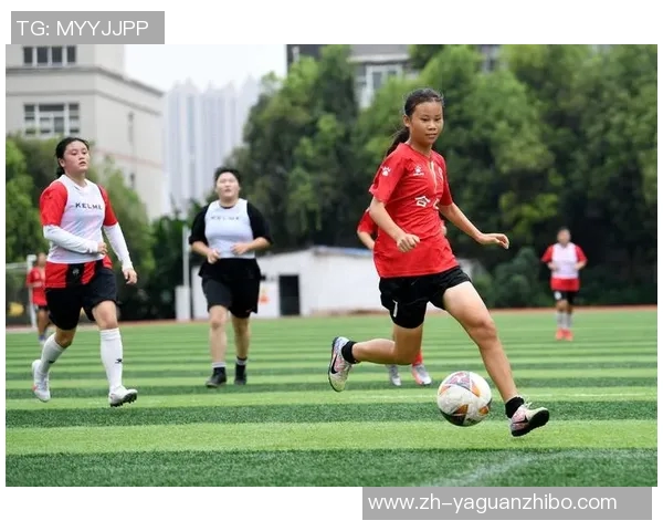 足球带给我们的不仅是激情与快乐,还有团结与友谊的美好体验 足球带给我们的不仅是激情与快乐,还有团结与友谊的美好体验